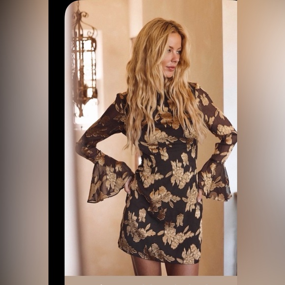 12th Tribe Dresses & Skirts - Like New 12th Tribe Marissa Gold and Black Floral Mini Dress Size Medium